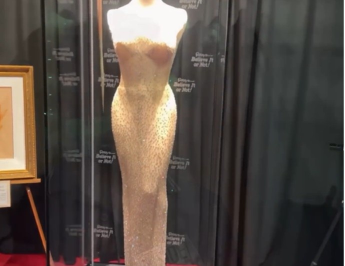 Is Marilyn Monroe's Dress Damaged by Kim Kardashian?