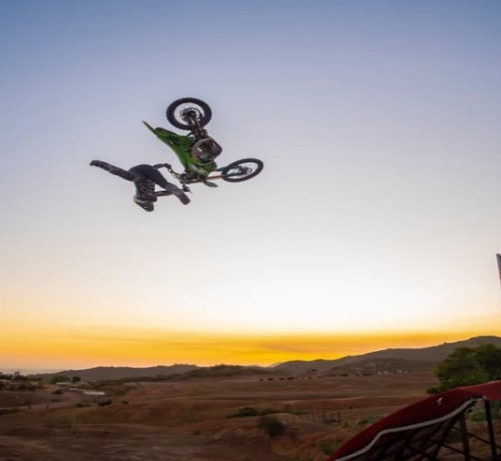 What Drives Axell Hodges' Net Worth?