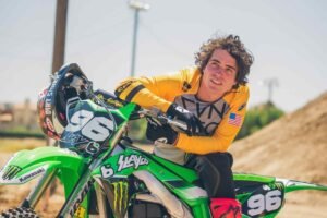 axell hodges net worth