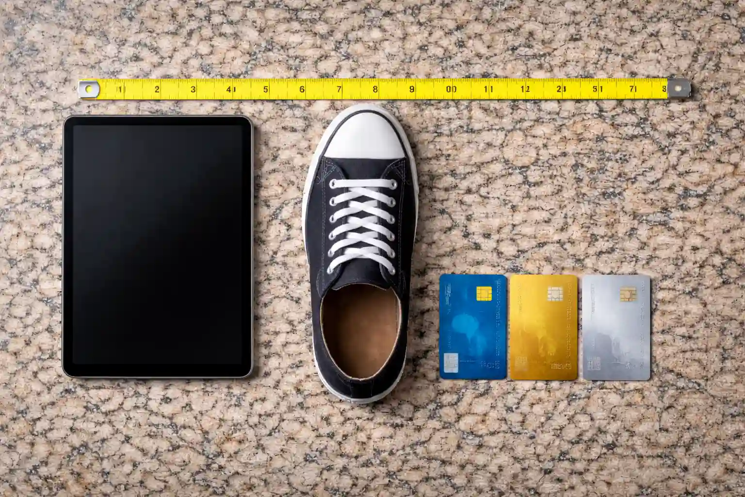 Everyday Objects Around 10 Inches