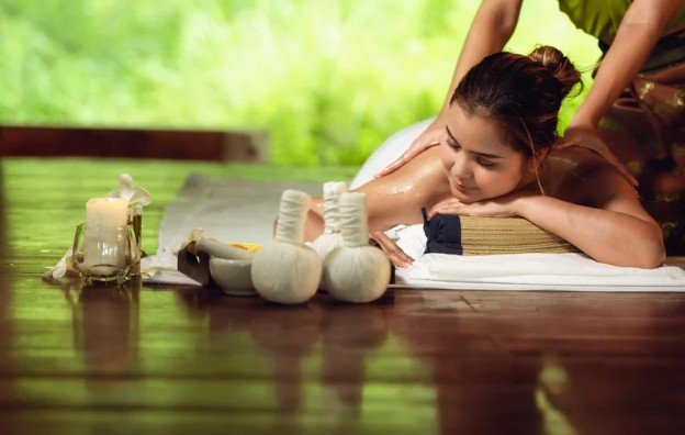 The Art of Thai Aroma Massage Therapy - A Journey to Holistic Wellbeing